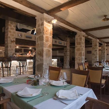 Hotel Trim Nikšić Exteriör bild