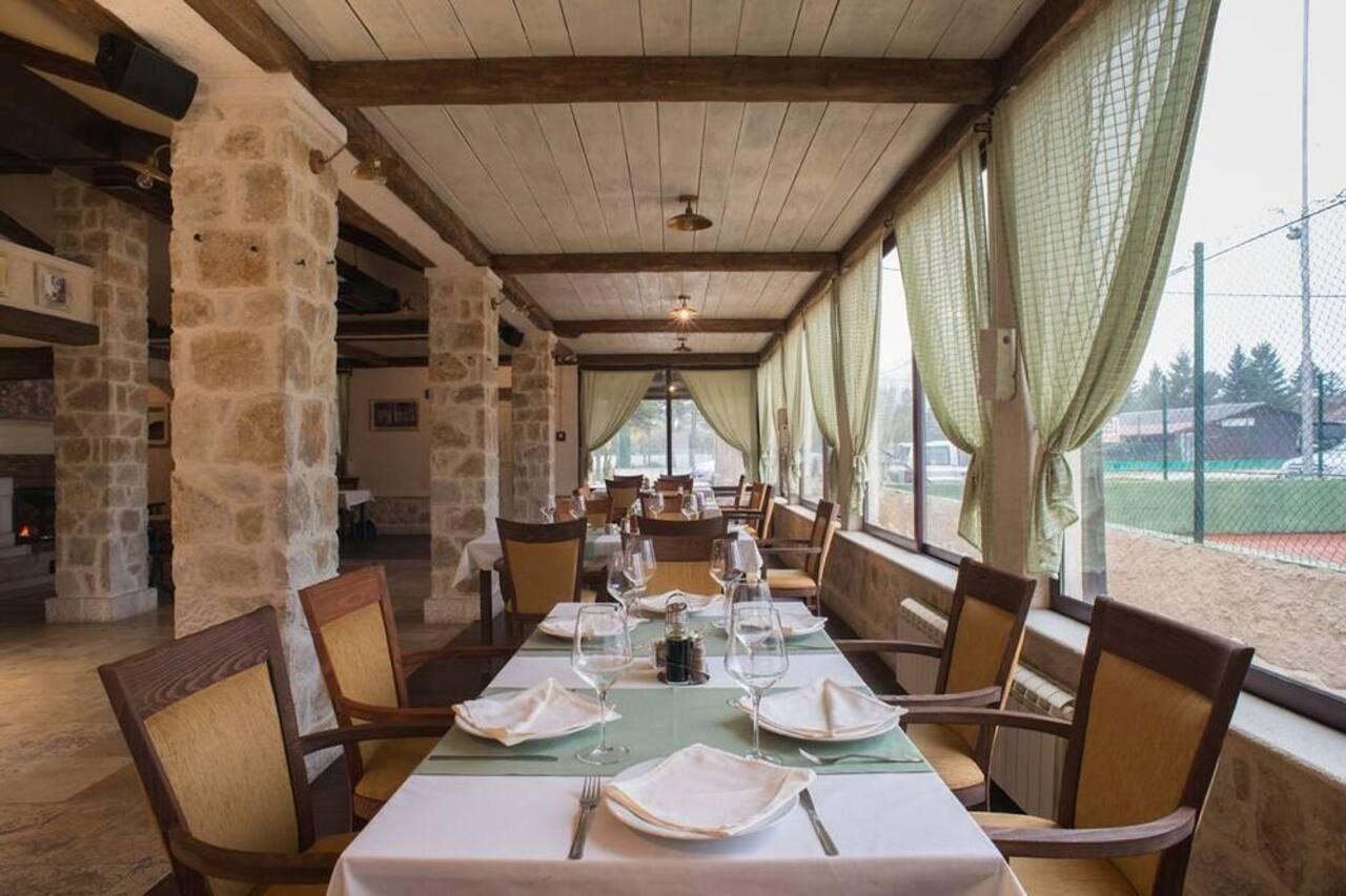 Hotel Trim Nikšić Exteriör bild