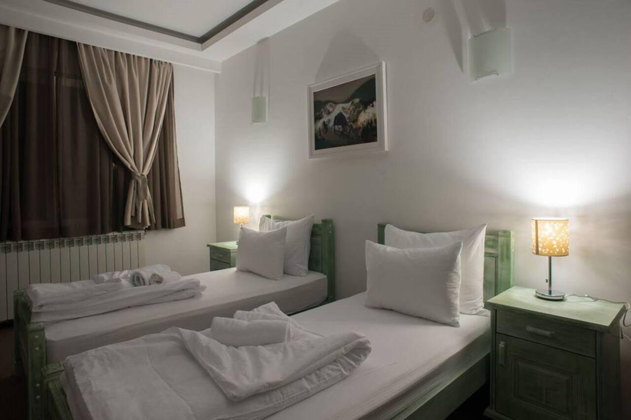 Hotel Trim Nikšić Exteriör bild