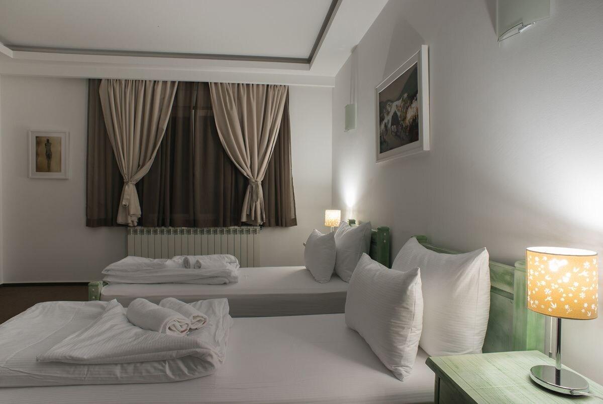 Hotel Trim Nikšić Exteriör bild