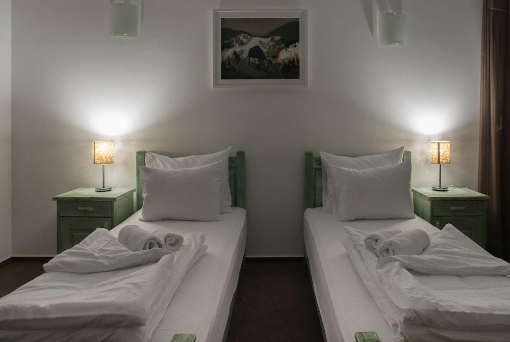 Hotel Trim Nikšić Exteriör bild