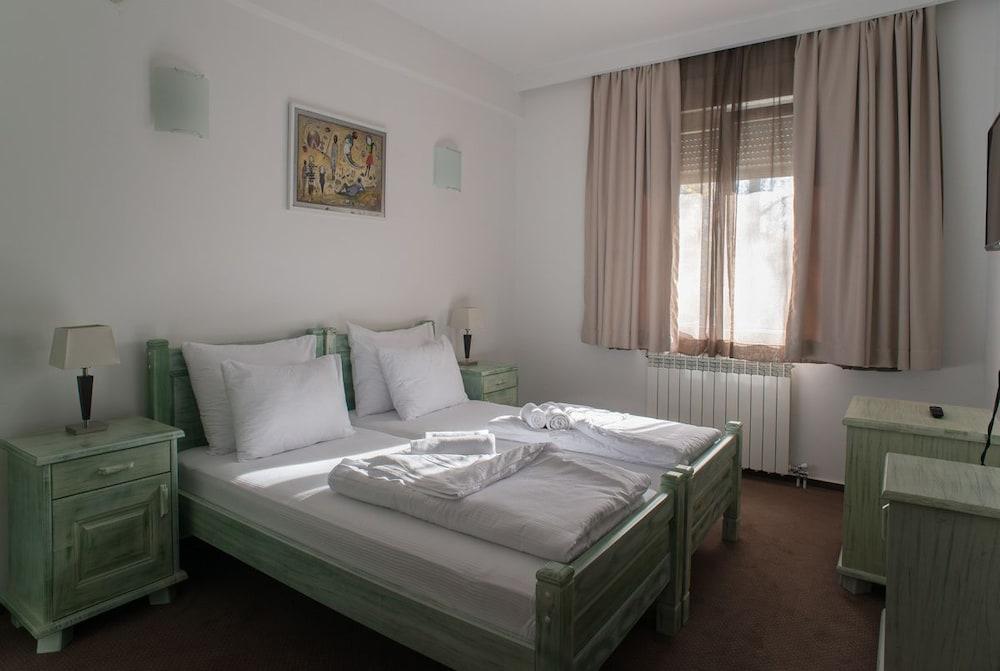 Hotel Trim Nikšić Exteriör bild