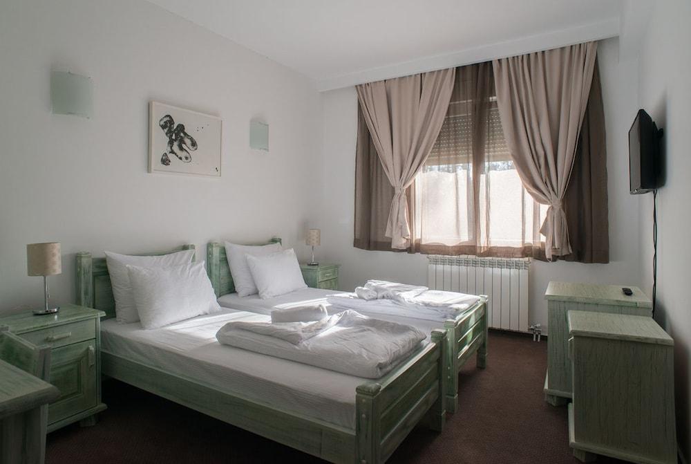 Hotel Trim Nikšić Exteriör bild