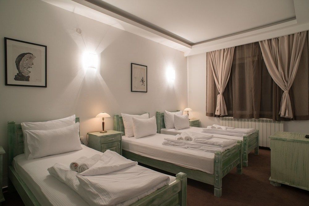 Hotel Trim Nikšić Exteriör bild