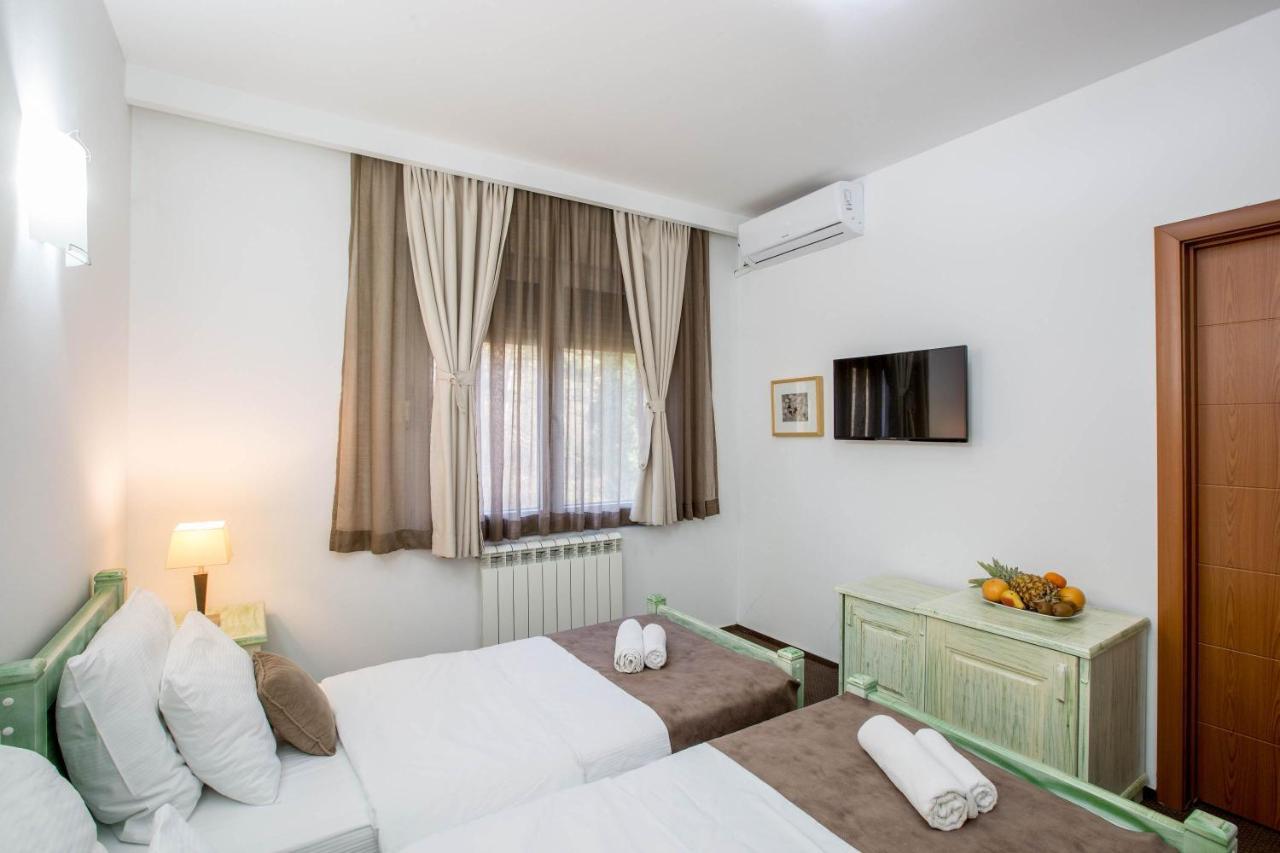 Hotel Trim Nikšić Exteriör bild